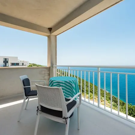 Sea Sky 아파트 챠브타트