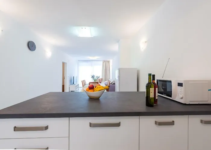 아파트 Sea Sky 챠브타트