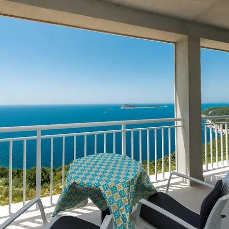 Sea Sky Apartment *